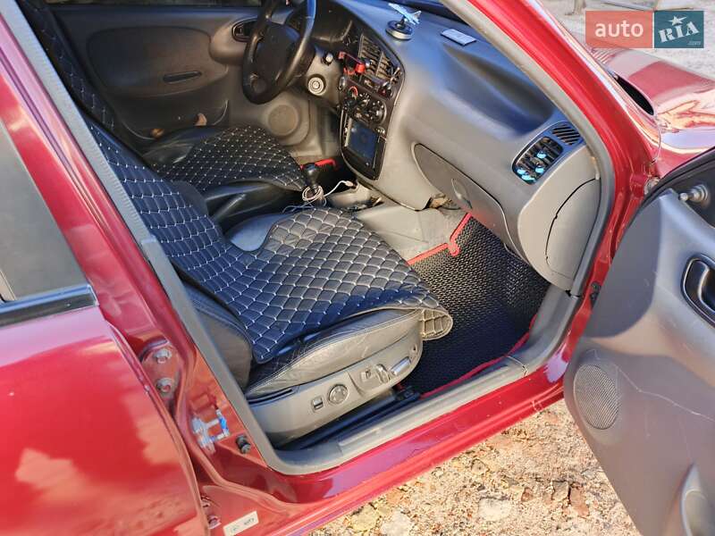 Седан Daewoo Lanos 2006 в Славуте