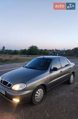 Седан Daewoo Lanos 2004 в Карлівці