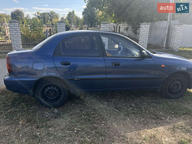 Седан Daewoo Lanos 2010 в Шполі