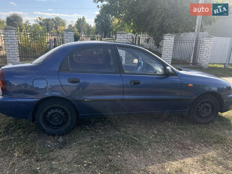 Седан Daewoo Lanos 2010 в Шполі