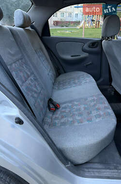 Седан Daewoo Lanos 2003 в 