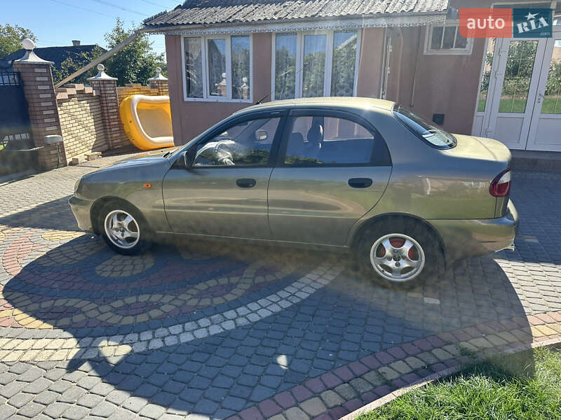 Седан Daewoo Lanos 2006 в Черновцах