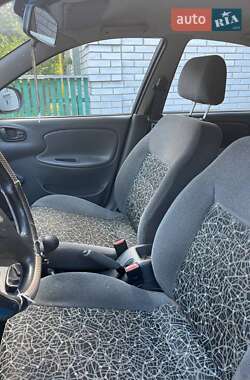 Седан Daewoo Lanos 2011 в 