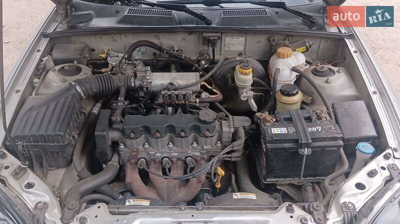 Седан Daewoo Lanos 2003 в Вольногорске