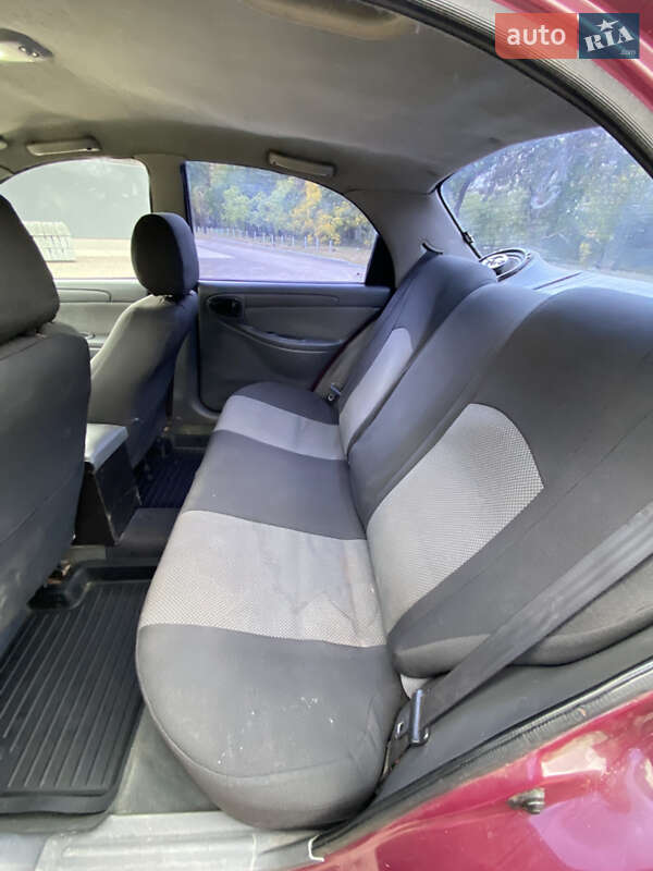 Седан Daewoo Lanos 2005 в Харькове