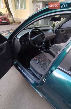 Седан Daewoo Lanos 2003 в 