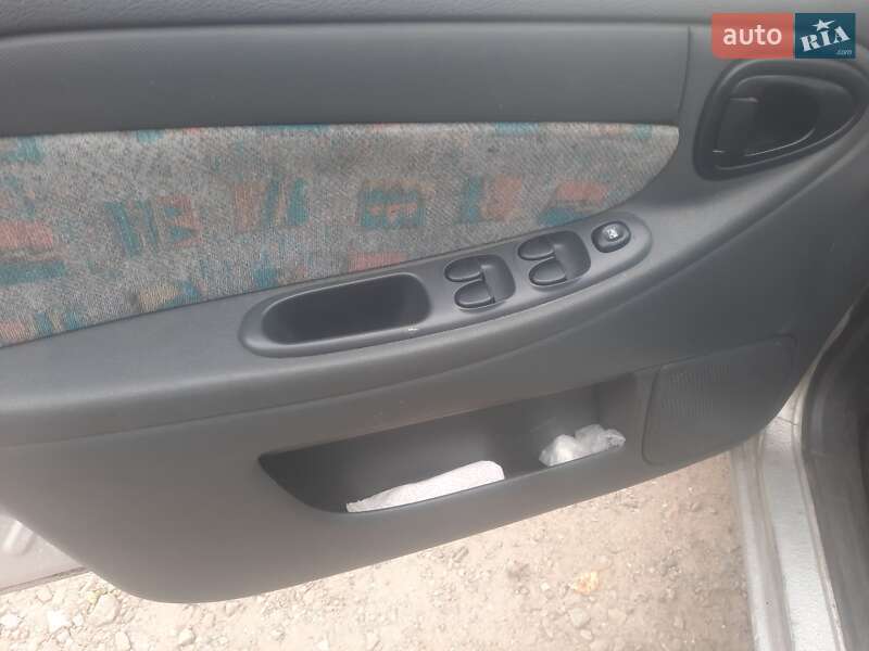 Седан Daewoo Lanos 2005 в Харькове