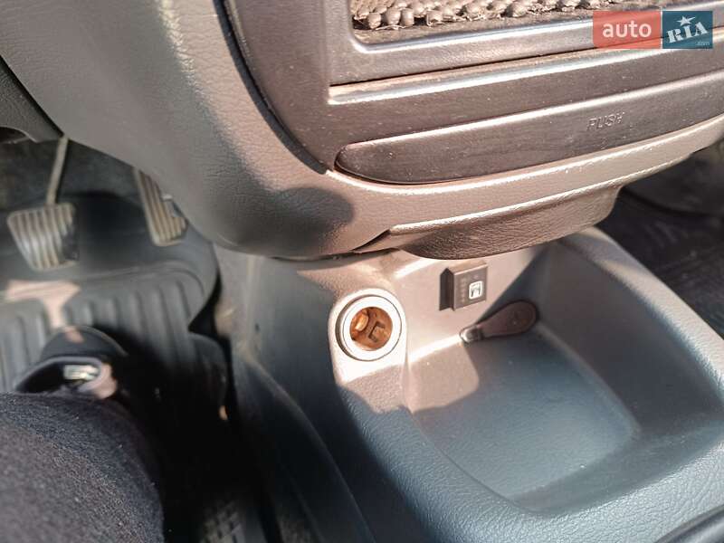 Седан Daewoo Lanos 2005 в Днепре фото 3 Седан Daewoo Lanos 2005 в Днепре