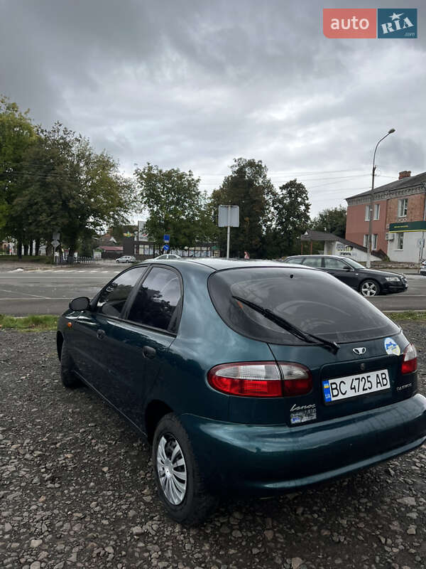 Хэтчбек Daewoo Lanos 2004 в Нововолынске