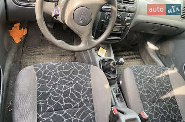 Седан Daewoo Lanos 2004 в 