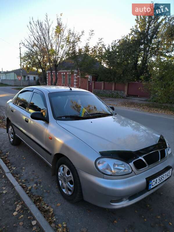 Седан Daewoo Lanos 2004 в Звенигородке