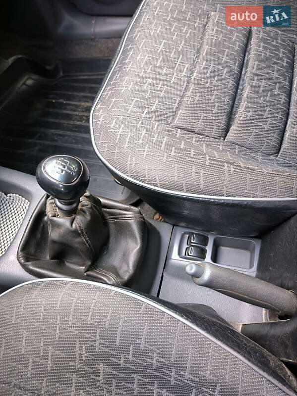 Седан Daewoo Lanos 2004 в Звенигородке
