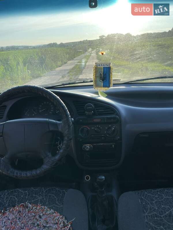 Седан Daewoo Lanos 2004 в Мостиске