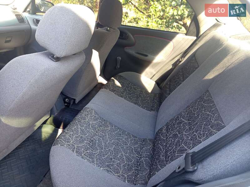Седан Daewoo Lanos 2007 в П'ятихатках