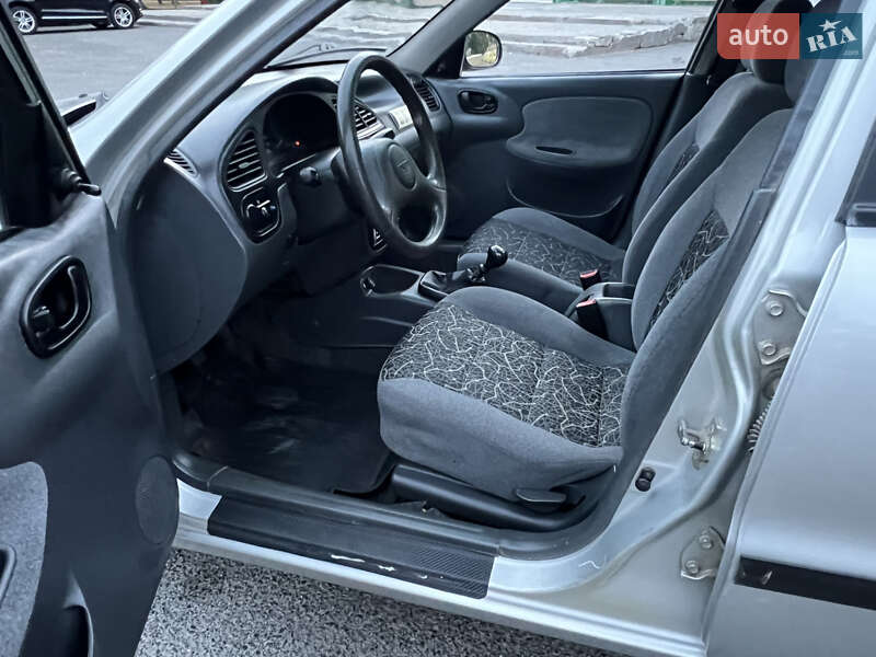 Седан Daewoo Lanos 2007 в Лубнах