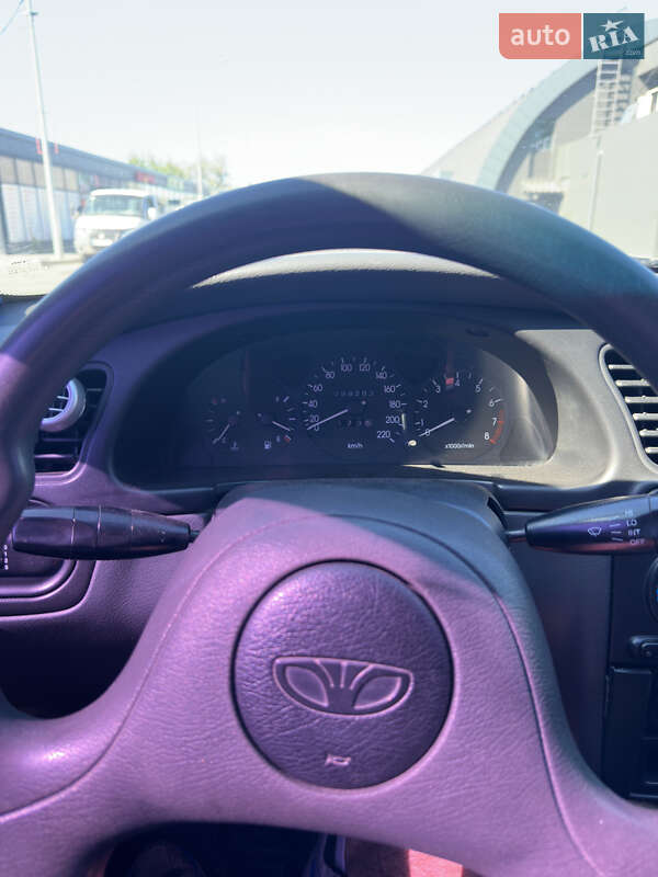 Седан Daewoo Lanos 2005 в Дніпрі