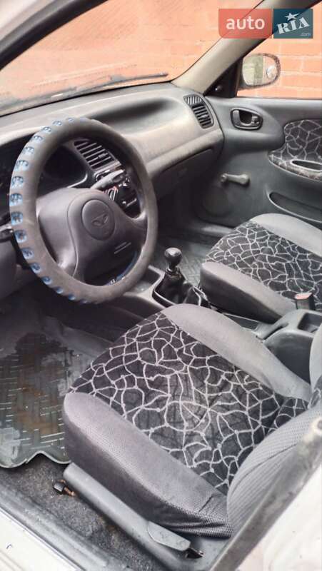 Седан Daewoo Lanos 2004 в Первомайську