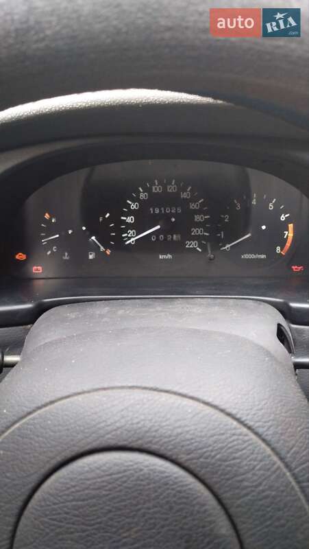 Седан Daewoo Lanos 2004 в Первомайську