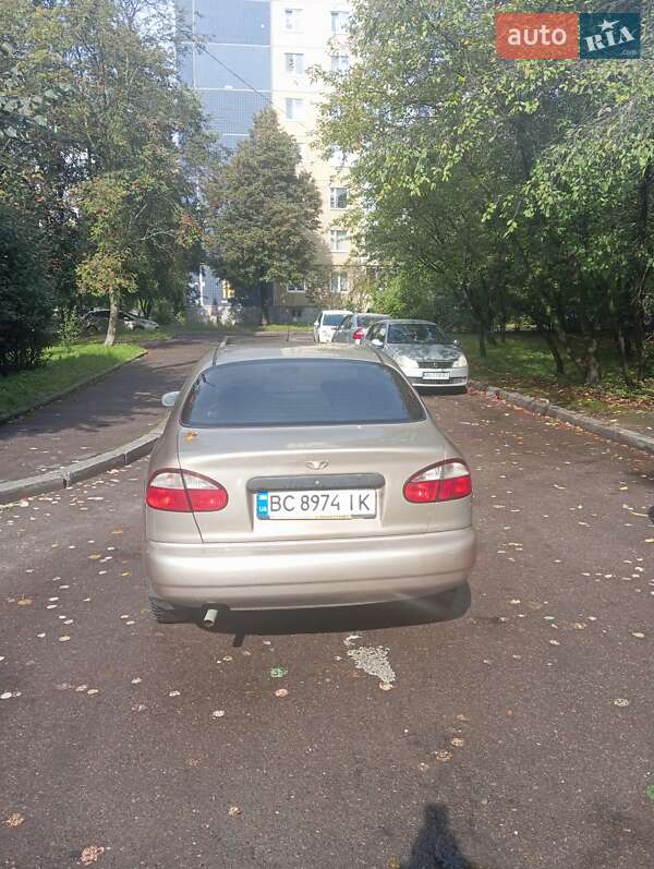 Седан Daewoo Lanos 2008 в Львові