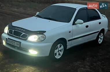 Седан Daewoo Lanos 2001 в Харкові
