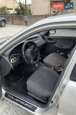 Седан Daewoo Lanos 2004 в 