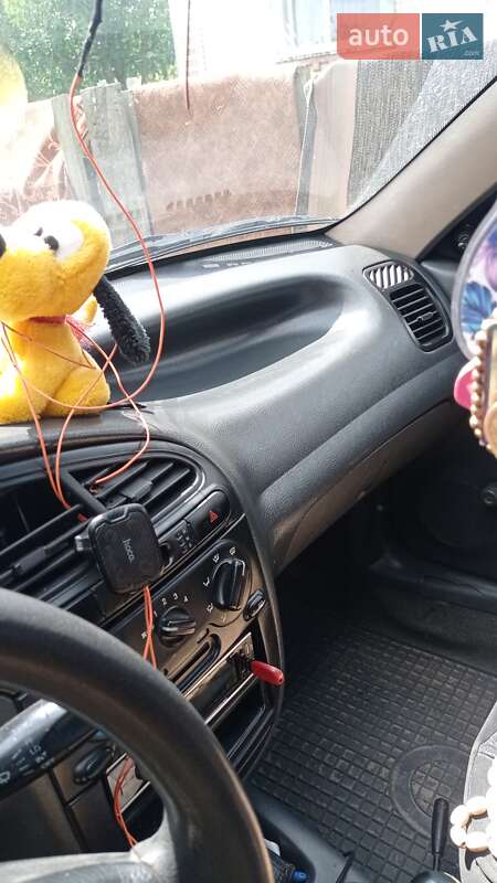 Седан Daewoo Lanos 2003 в Луцке