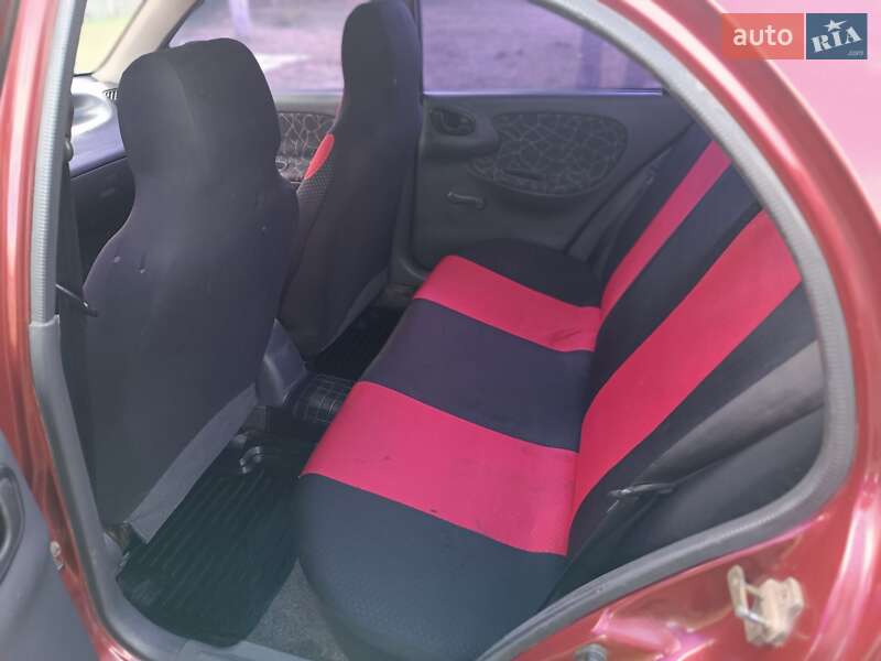 Седан Daewoo Lanos 2003 в Желтых Водах