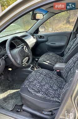 Седан Daewoo Lanos 2004 в 