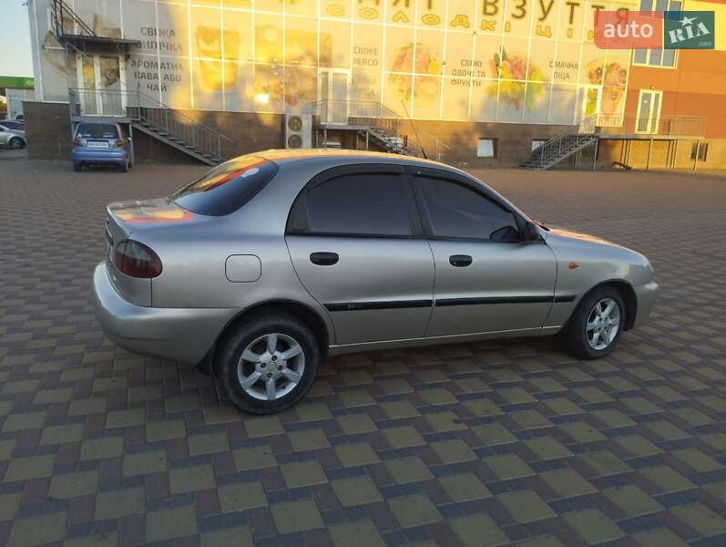 Седан Daewoo Lanos 2008 в Гайсине