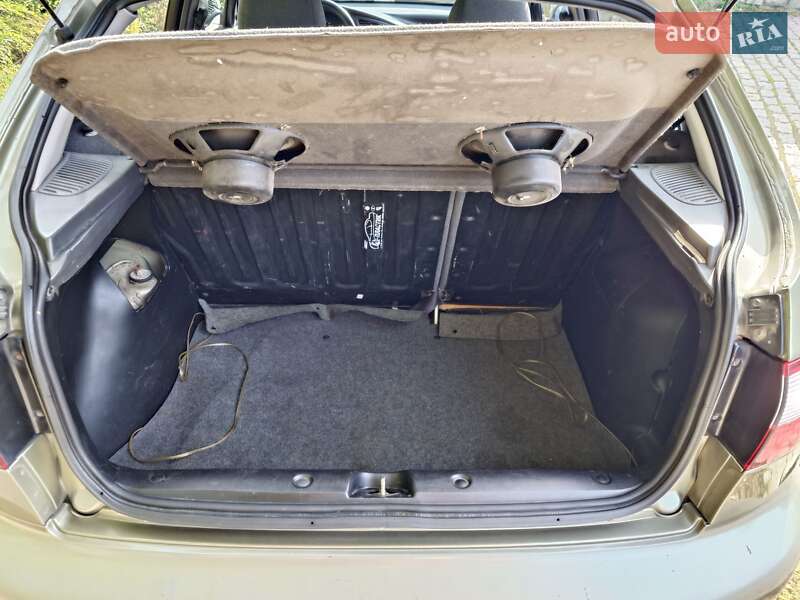 Седан Daewoo Lanos 2004 в Запорожье