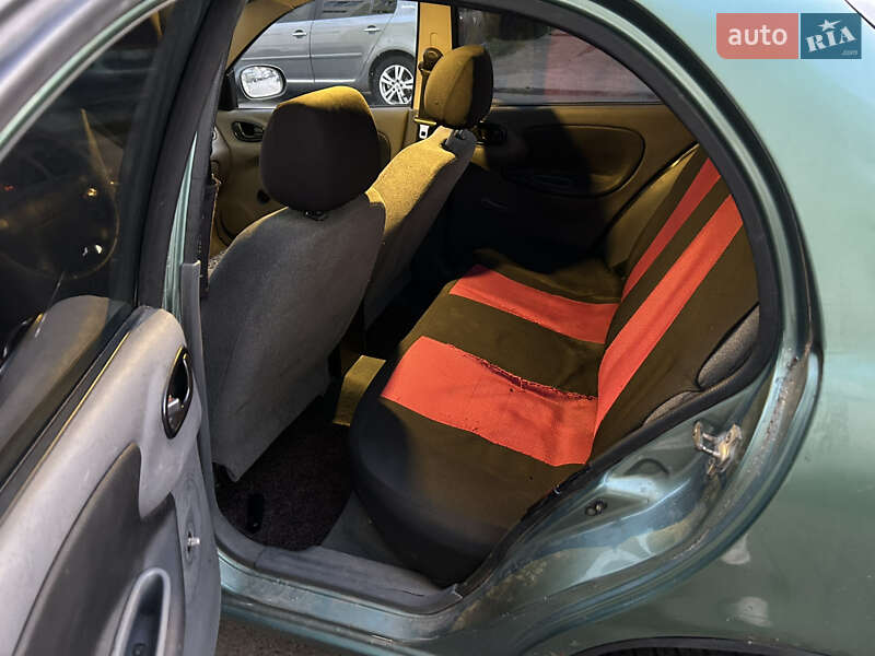 Седан Daewoo Lanos 2006 в Львове