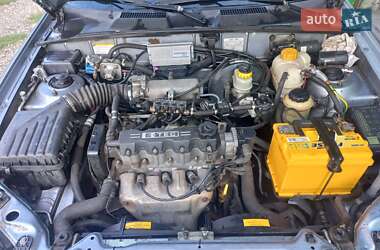 Хетчбек Daewoo Lanos 2010 в 