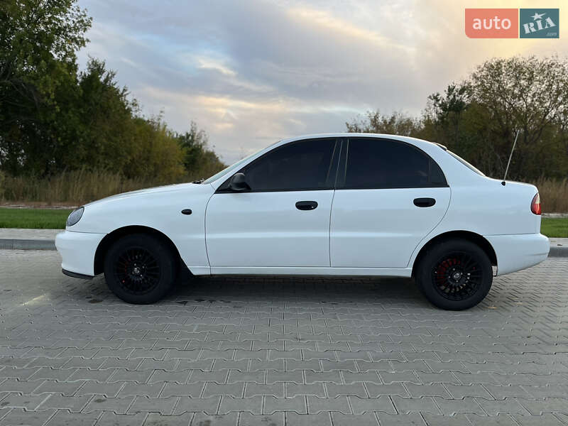 Седан Daewoo Lanos 1998 в Золотоноше