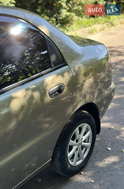 Седан Daewoo Lanos 2004 в 