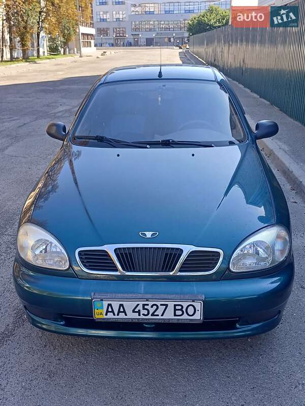 Седан Daewoo Lanos 2006 в Киеве