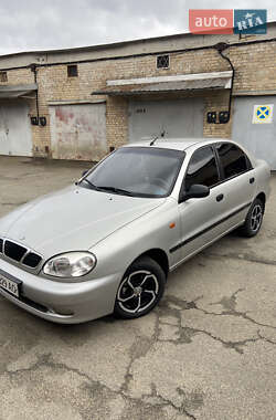Седан Daewoo Lanos 2003 в Києві