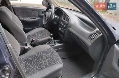 Седан Daewoo Lanos 2002 в 