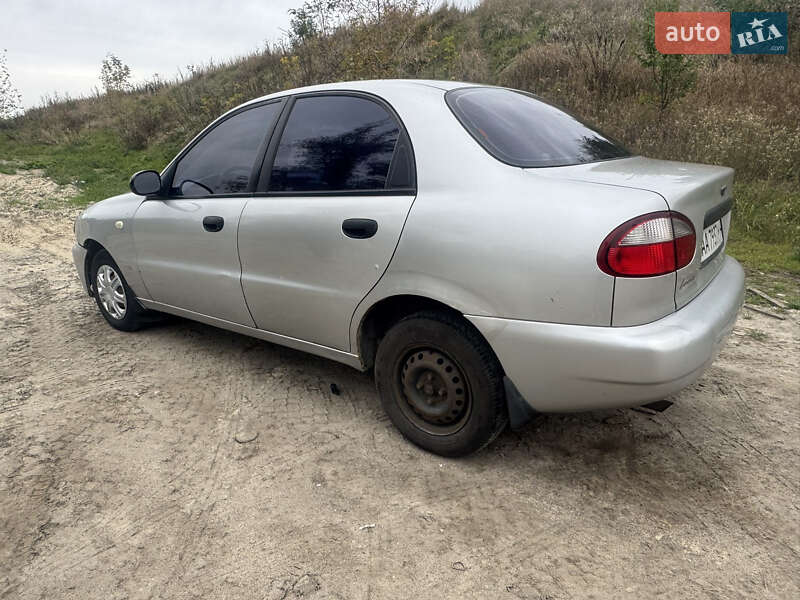 Седан Daewoo Lanos 2006 в Киеве