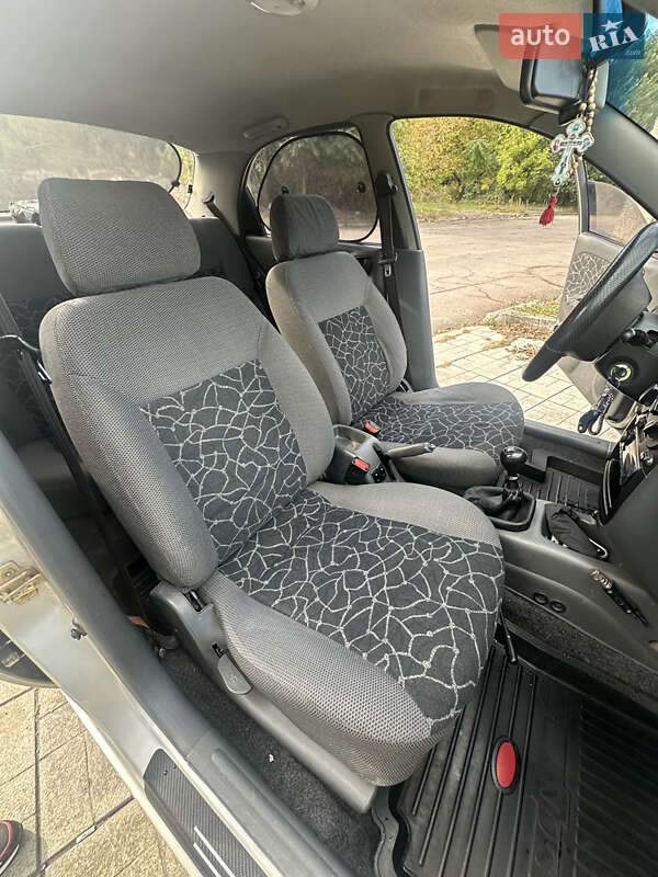 Седан Daewoo Lanos 2003 в Каменском
