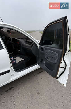 Седан Daewoo Lanos 2006 в 