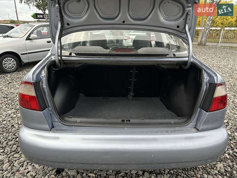 Седан Daewoo Lanos 2010 в Смеле