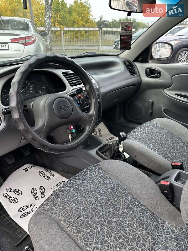 Седан Daewoo Lanos 2010 в Смеле