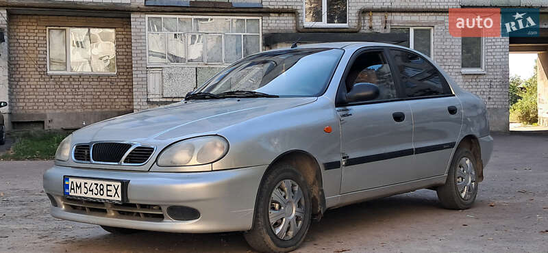 Седан Daewoo Lanos 2004 в Житомире