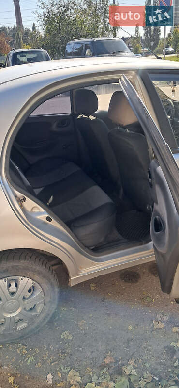 Седан Daewoo Lanos 2004 в Житомире