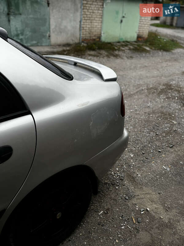 Седан Daewoo Lanos 2003 в Кривом Роге