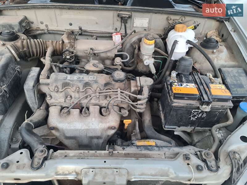 Седан Daewoo Lanos 2006 в Сумах