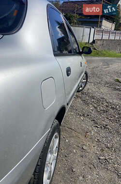 Седан Daewoo Lanos 2004 в 