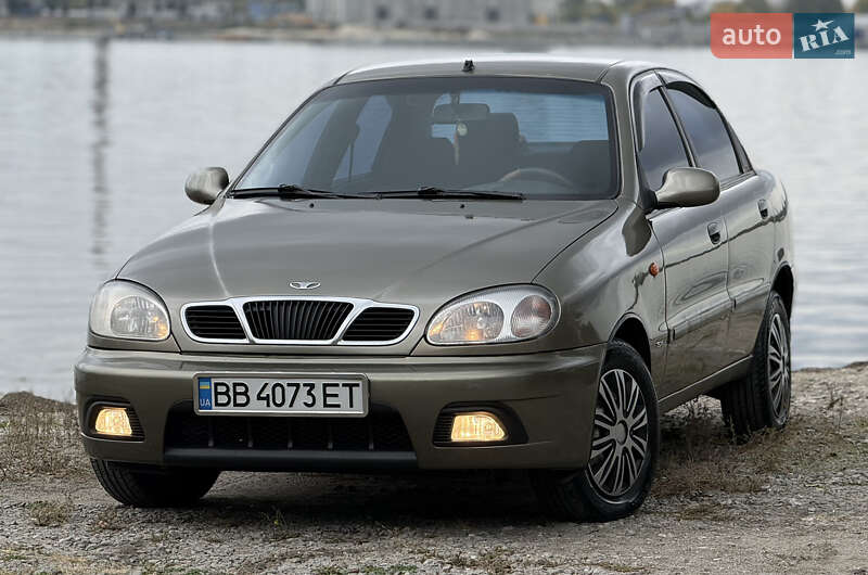 Седан Daewoo Lanos 2003 в Днепре
