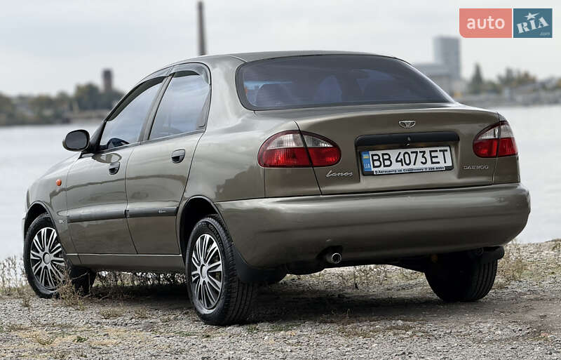 Седан Daewoo Lanos 2003 в Днепре