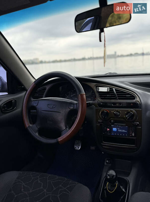 Седан Daewoo Lanos 2003 в Днепре